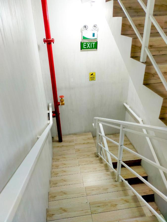 Pasay Centrale Hotel Екстер'єр фото