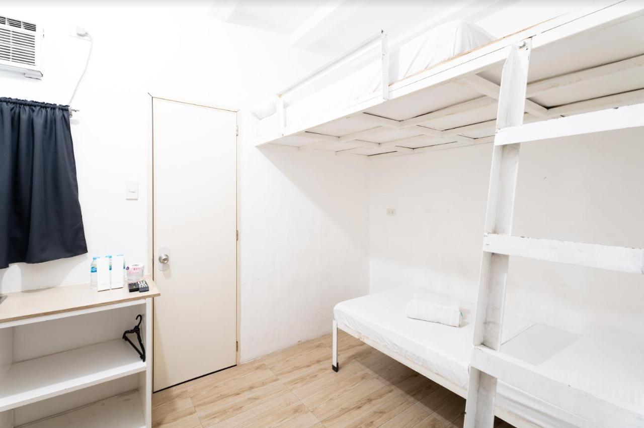 Pasay Centrale Hotel Екстер'єр фото